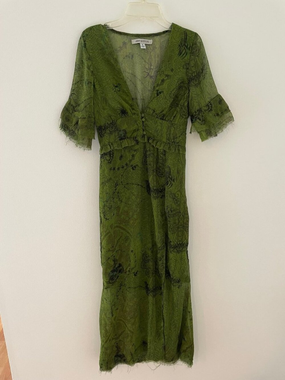 Urban Outfitters Olive green Boho maxi dress v neck, lined, smocked in back